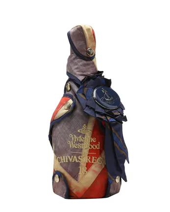 Chivas Regal 18年 Vivienne Westwood Edition